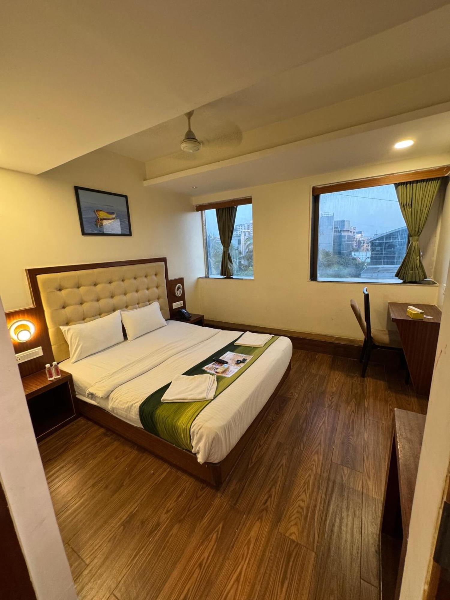 Hotel Aflon Midc Andheri East มุมไบ ภายนอก รูปภาพ