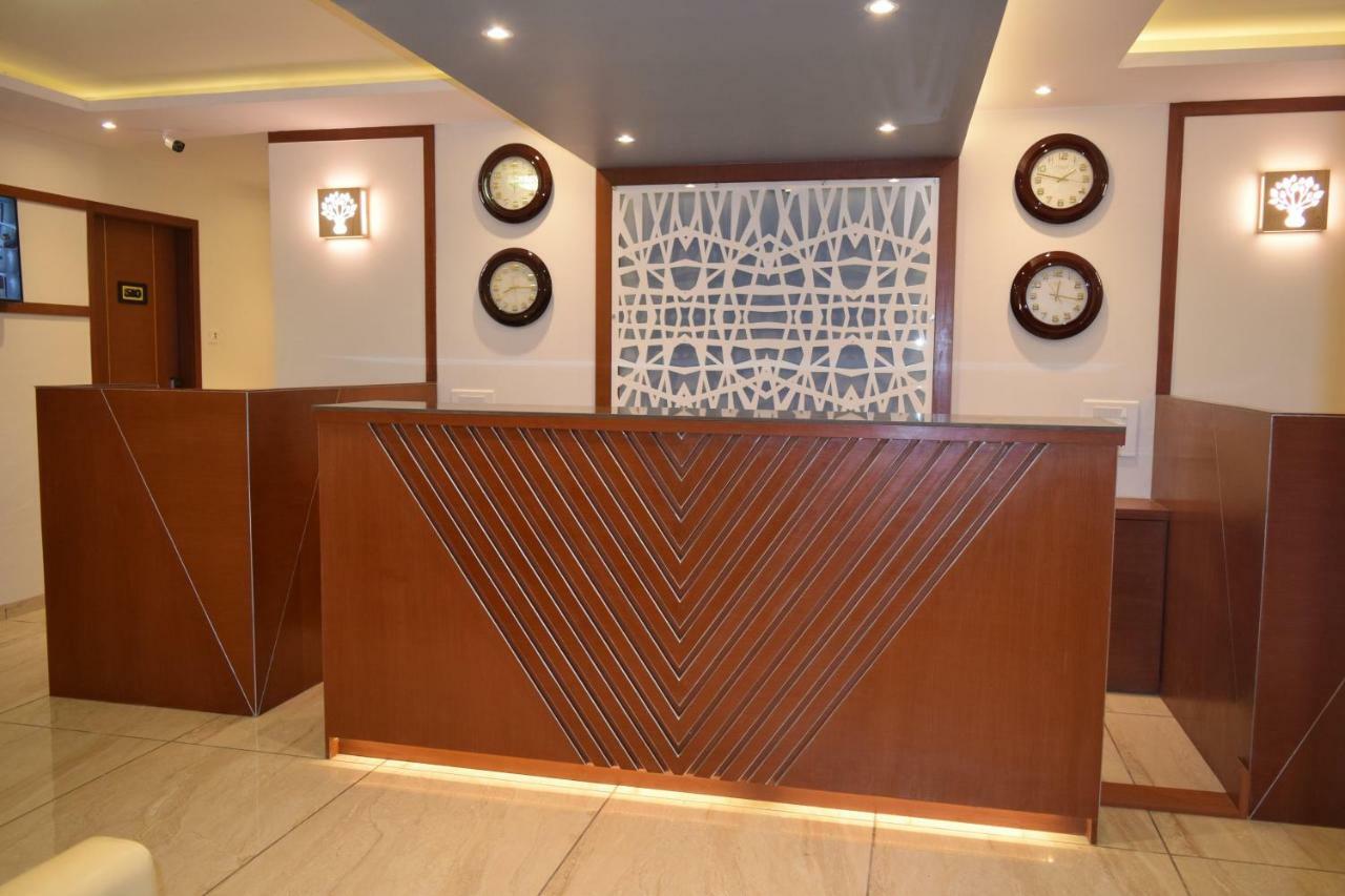 Hotel Aflon Midc Andheri East มุมไบ ภายนอก รูปภาพ